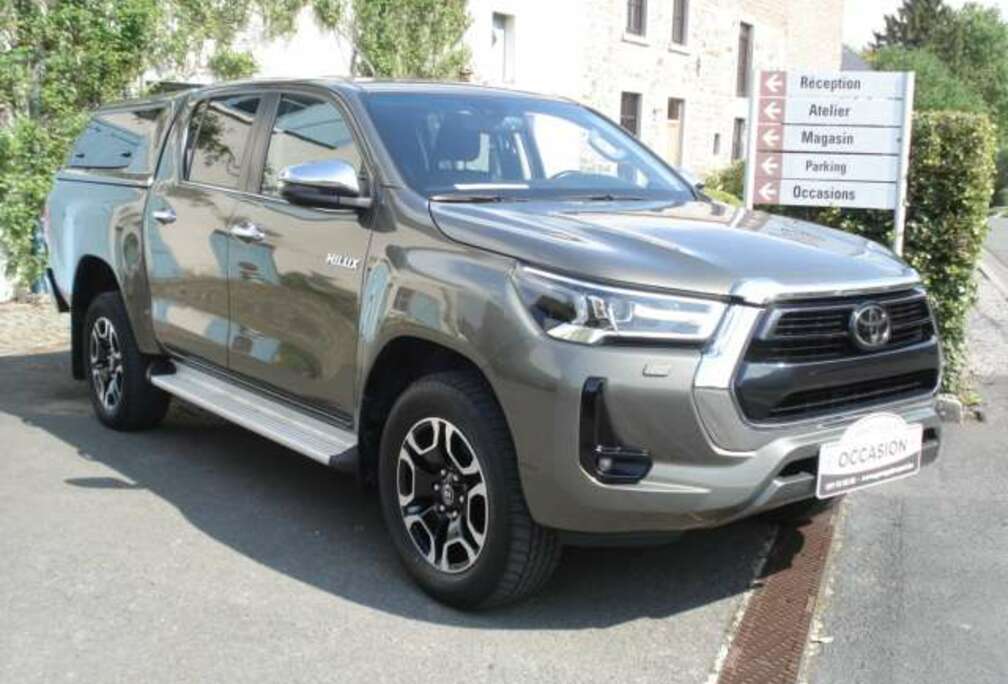 Toyota Hilux 2.8 D-4D 4WD Lounge
