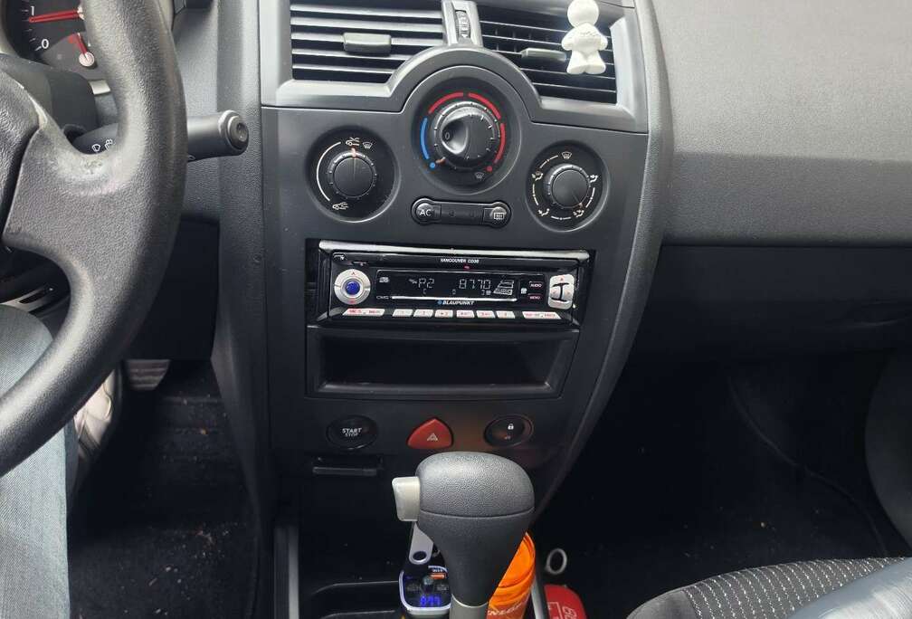 Renault 1.6 Aut. Avantage