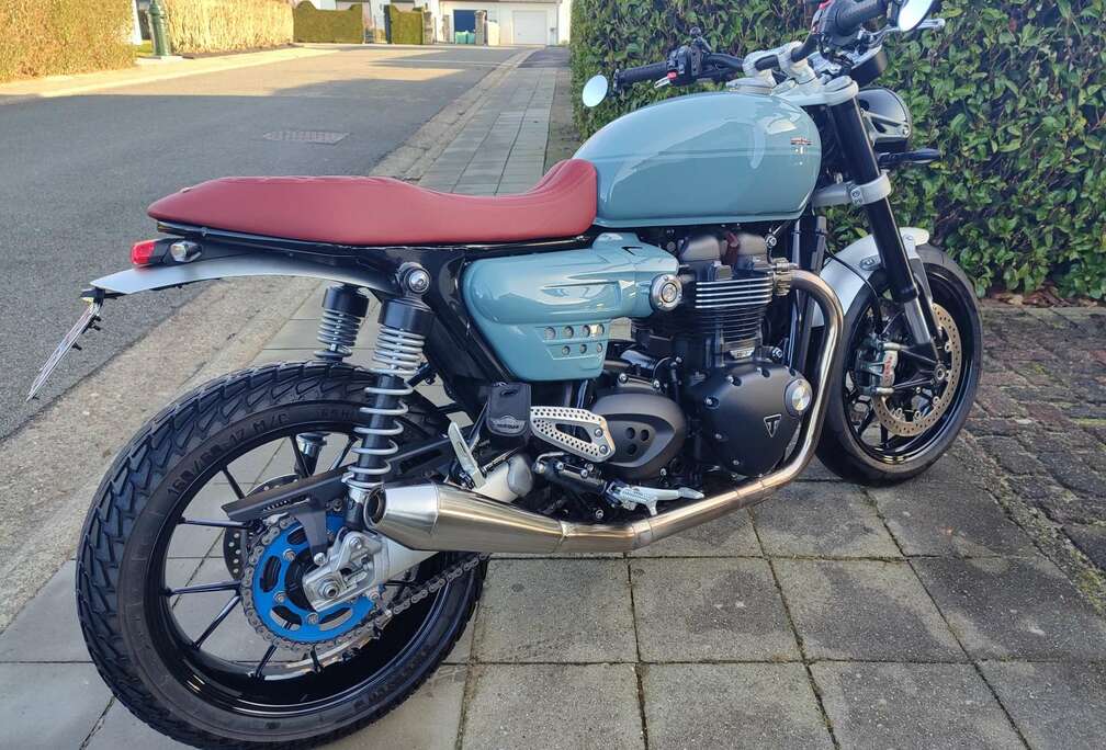 Triumph 1200cc