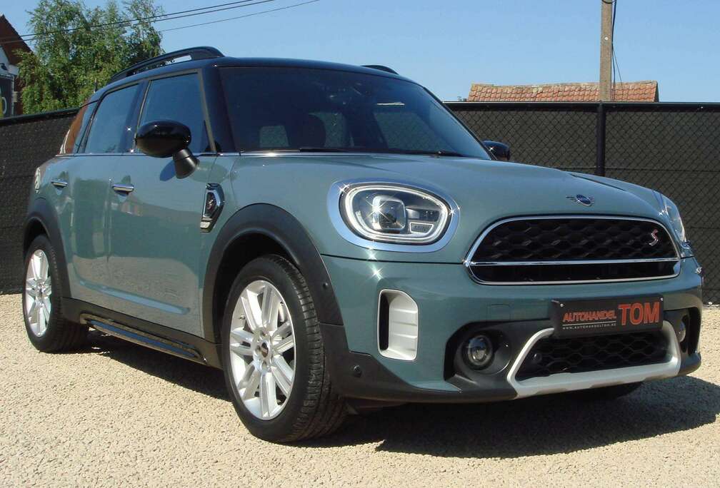 MINI LEDER * HARMAN KARDON * HEAD UP DISPLAY  * AUTOMAAT * CAMERA * LED *