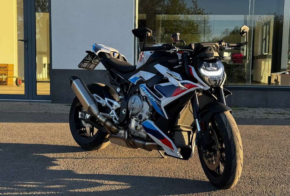 BMW