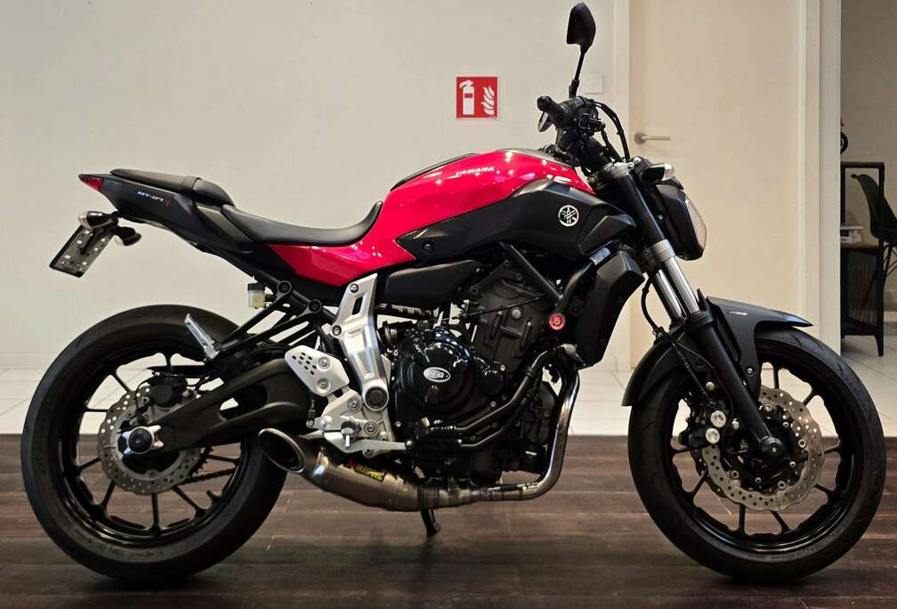 Akrapovic