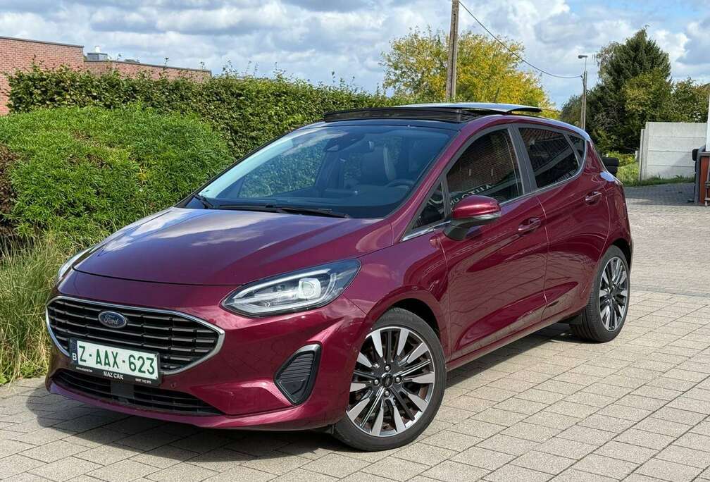 Ford Fiesta Vignale 1.0 ST-Line * full options * toit ouvrant et panoramique *
