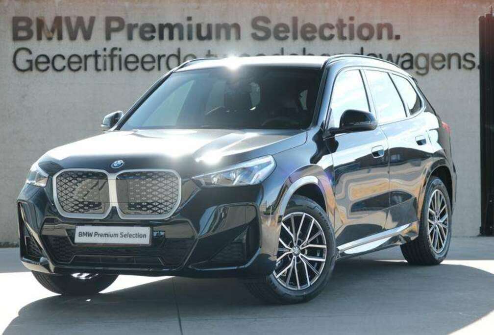 BMW iX1 eDrive20 M Sport Edition | TOWB | M ONDERSTEL