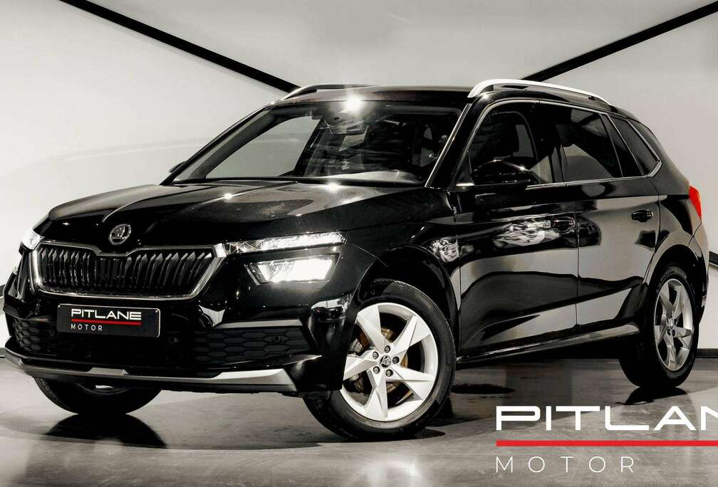 Skoda Kamiq 1.0 TSI Clever VIRTUAL COCKPIT / KEYLESS/ SIEGES CHAUFFANT / CAMERA / CARPLAY / GARANTIE