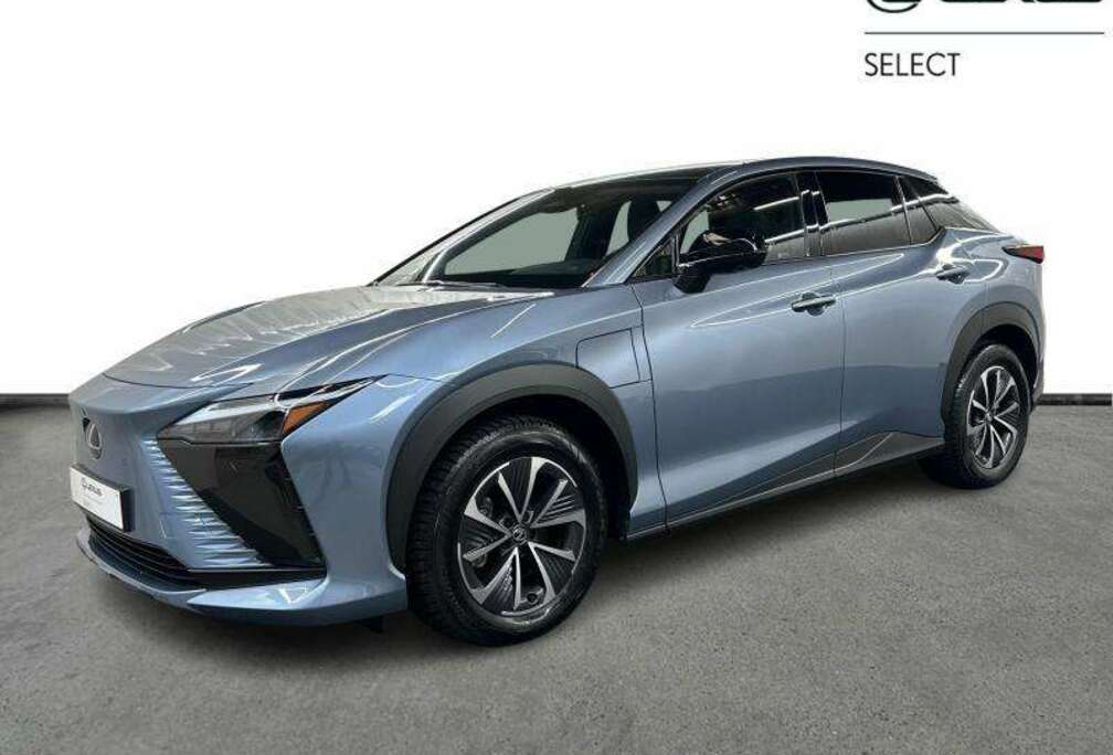 Lexus AWD Executive & pano 11kw