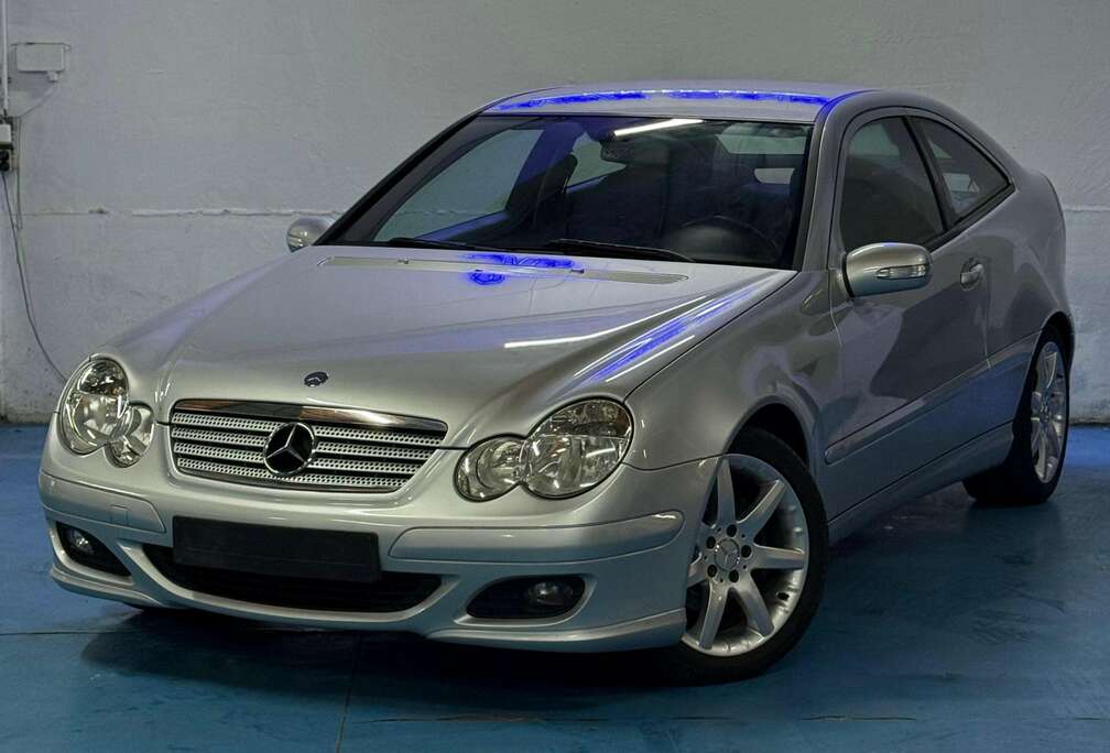 Mercedes-Benz C 180 Kompressor Coupe Sport
