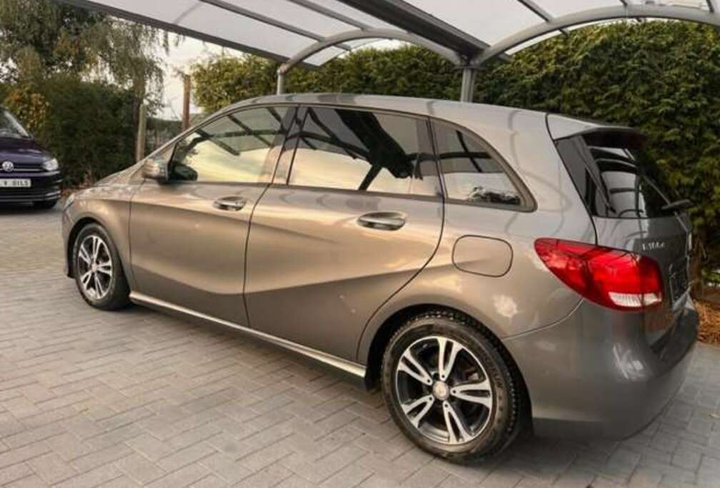 Mercedes-Benz B 180 d Edition B --89021 km--,Cruise C. Nieuw