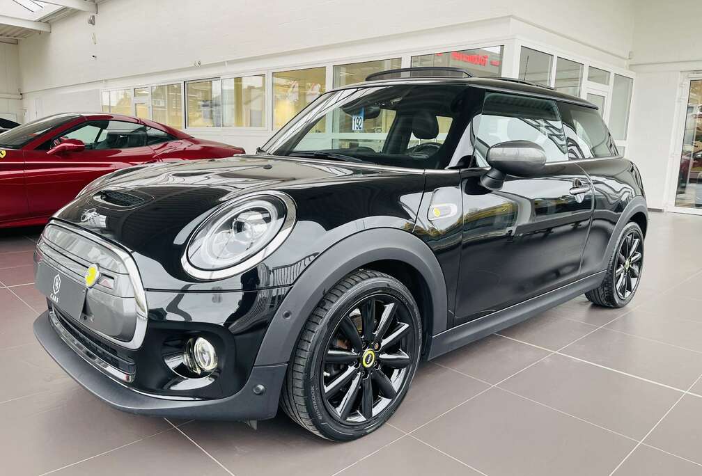 MINI 28.9 kWh *** GARANTIE + TOIT PANO + LED + GPS ***