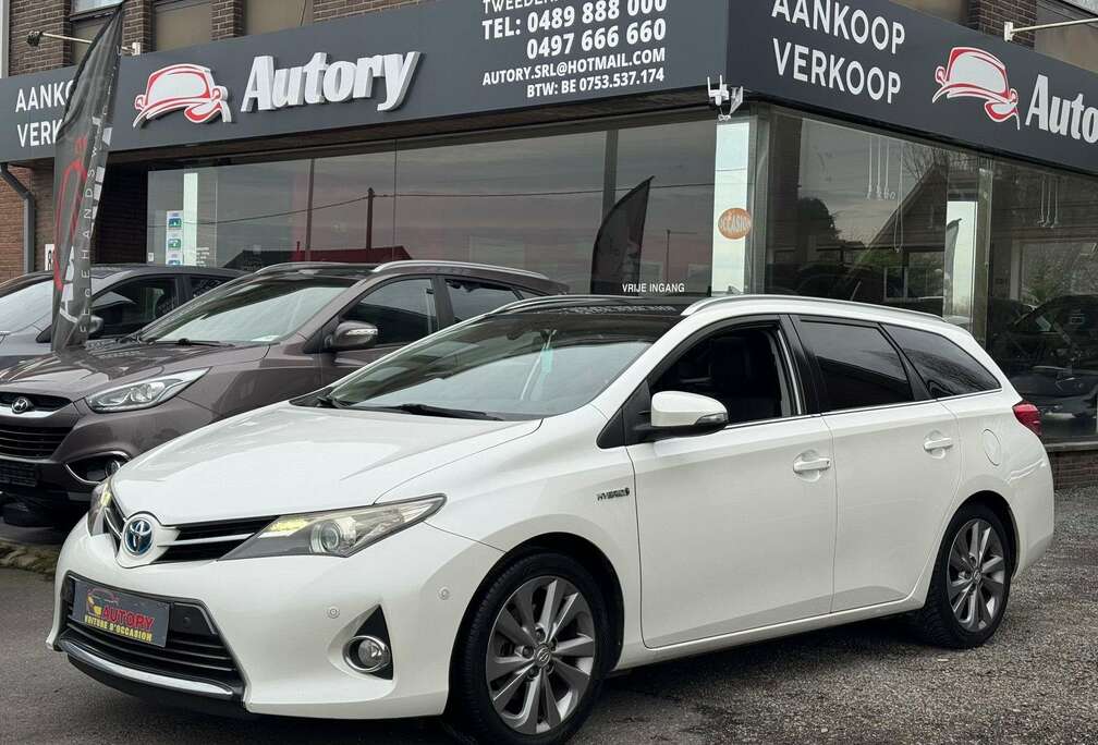 Toyota Auris SW HEV 1.8i HSD Premium CVT