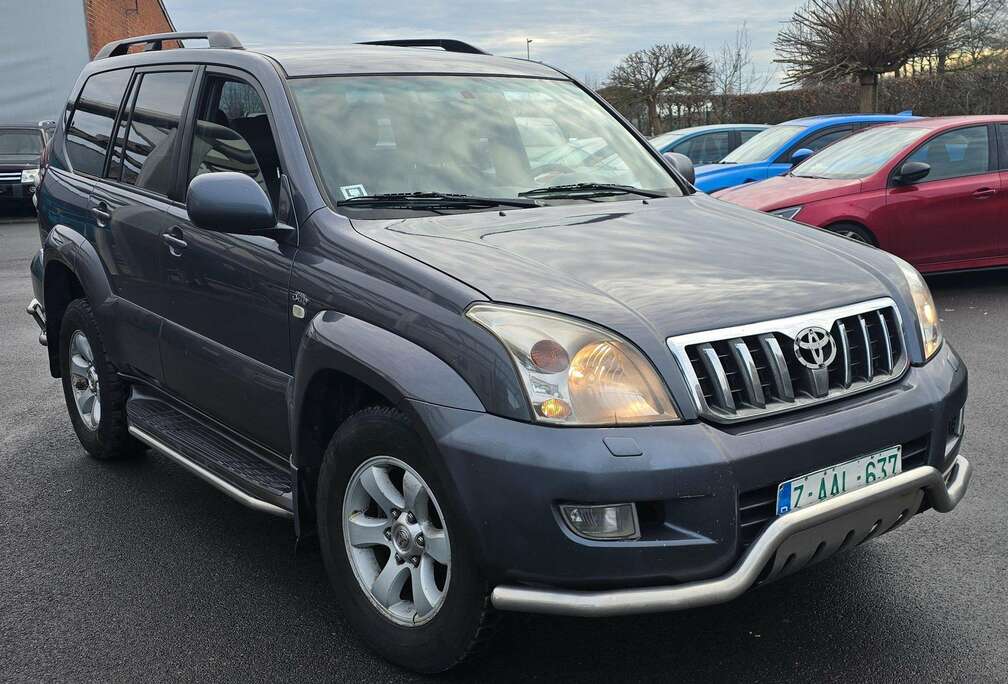 Toyota Land Cruiser D-4D Automatik Executive sol only Afr