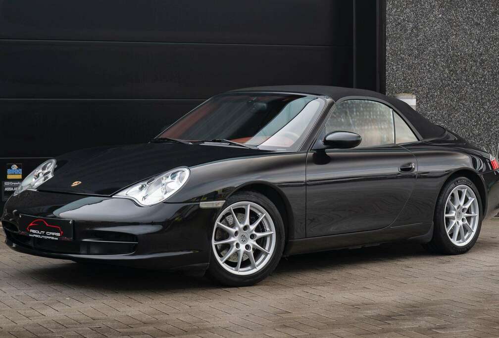 Porsche 911 Carrera 4 Cabriolet 3.6i Tiptronic