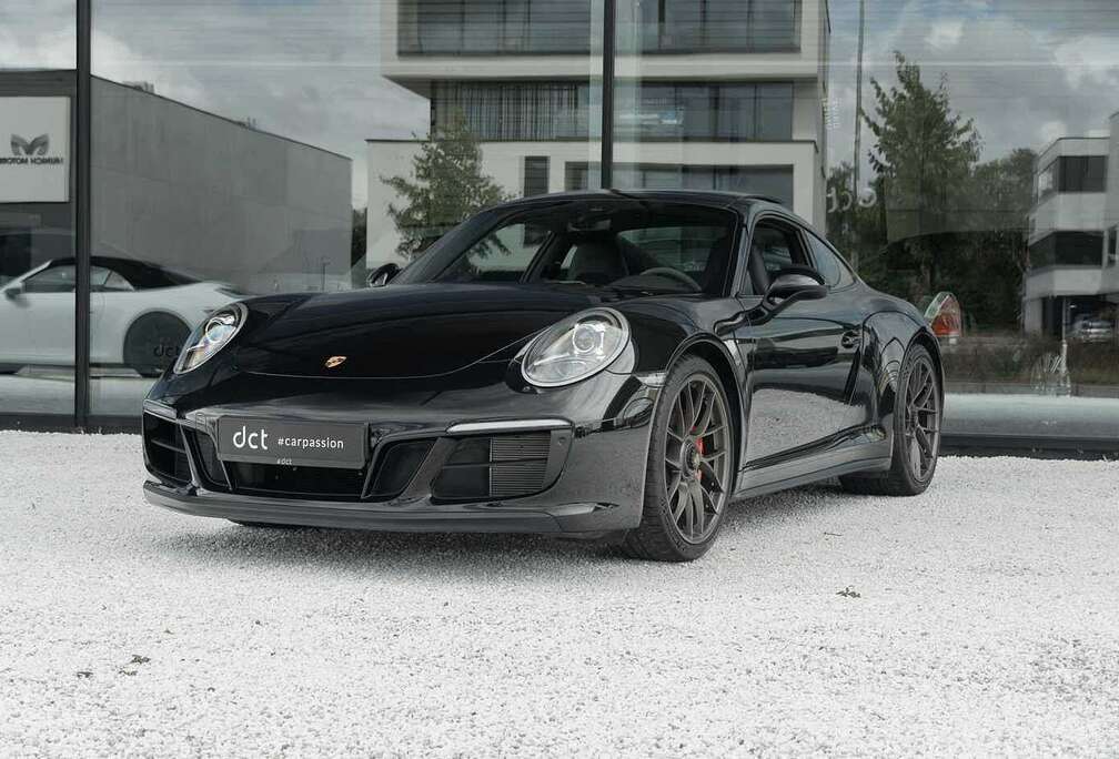 Porsche .2 CARRERA 4 GTS BOSE PanoRoof RearAxle Steer