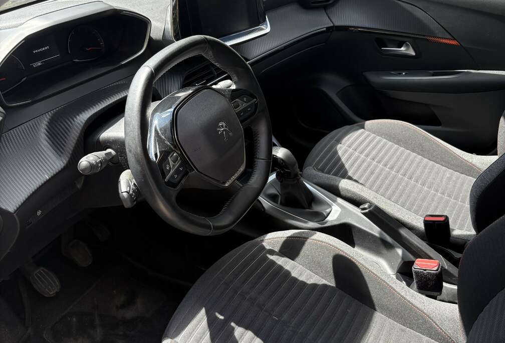 Peugeot 1.2i PureTech Style