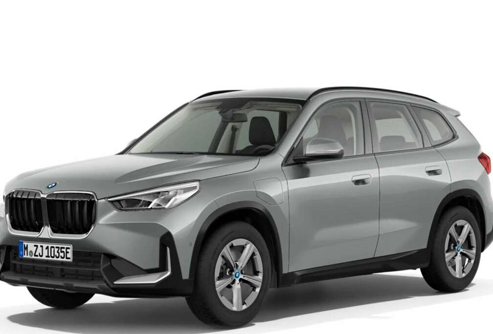 BMW xDrive30e Plug-in hybrid l Trekhaak l Navi l Camer