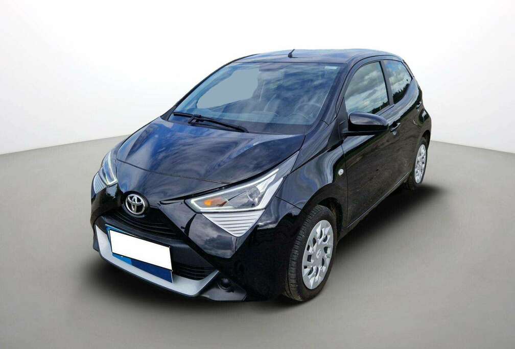 Toyota 1.0i VVT-i x-play II // A VOIR RAPIDEMENT //