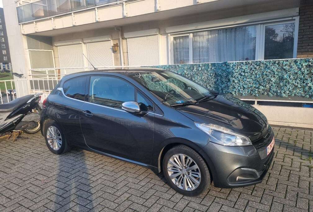 Peugeot 1.2 PureTech Allure S&S