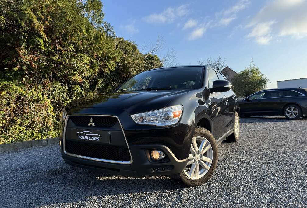 Mitsubishi ASX 1.8 Di-D 2WD Nomad * CAMERA * LEDER * EURO 5