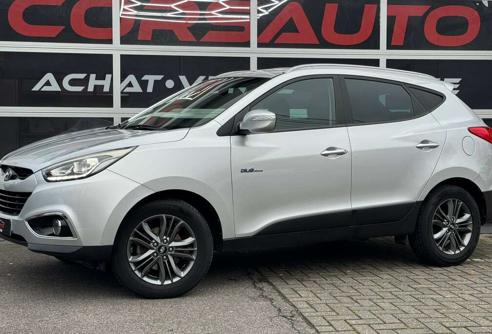 Hyundai iX35 1.7 CRDi NAVI CLIM AUTO CRUISE CAM JA TEL