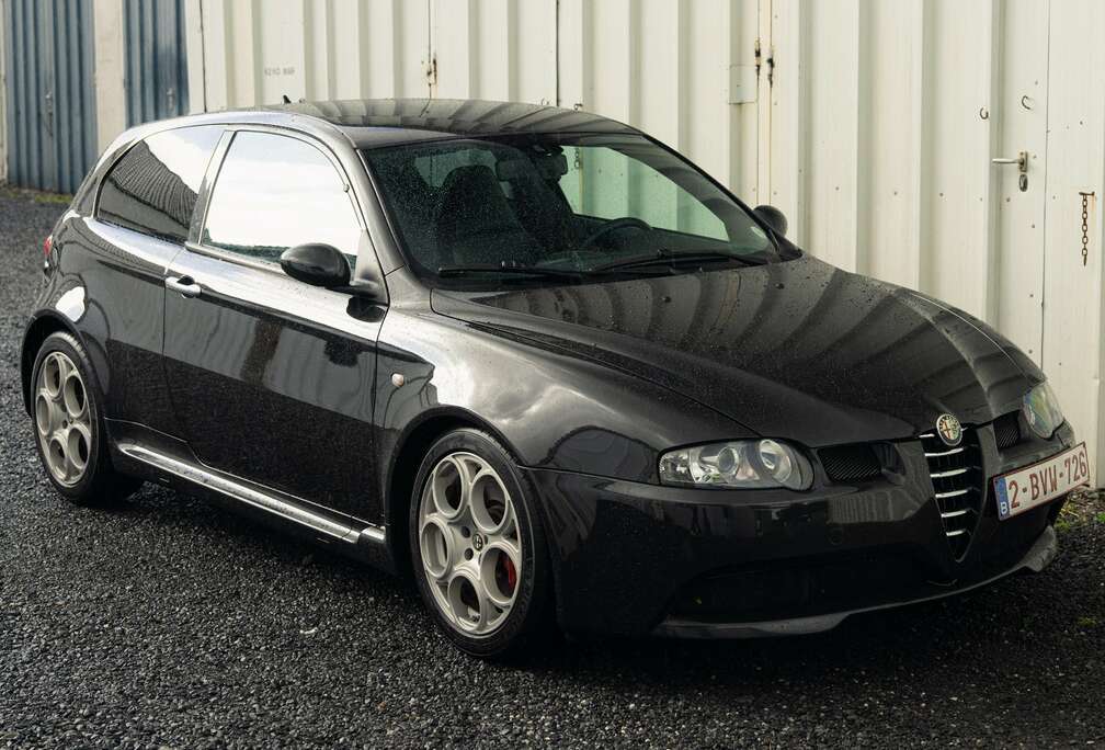 Alfa Romeo 147 3.2i V6 24v