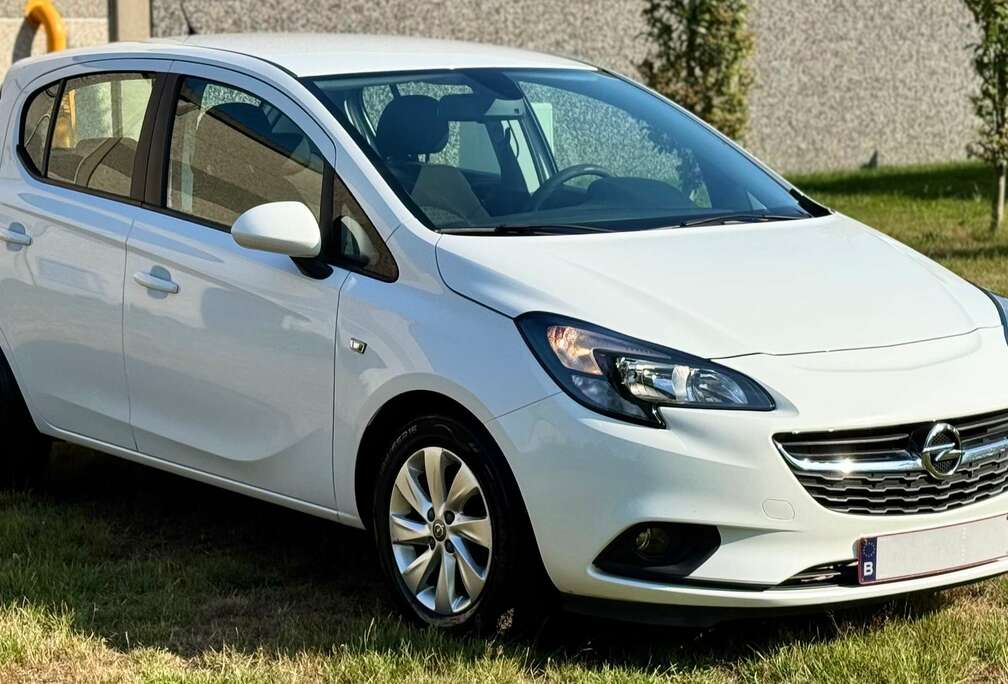 Opel 1.2i Cosmo Edition