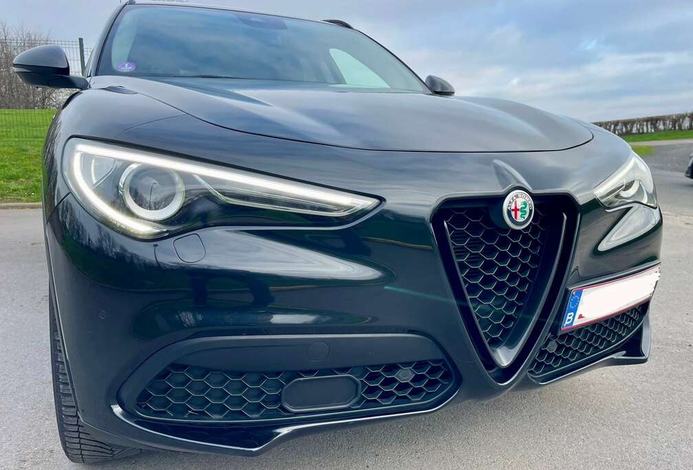 Alfa Romeo 2.0 T AWD Q4 Sport Face Lift