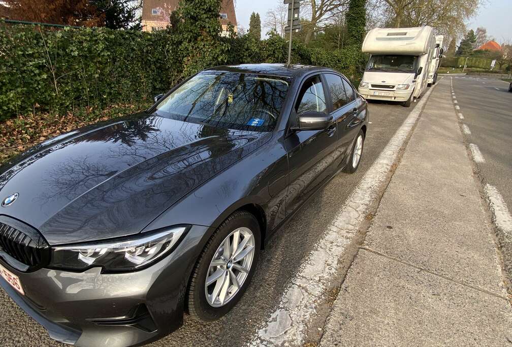BMW Berline Luxe 330e PHEV