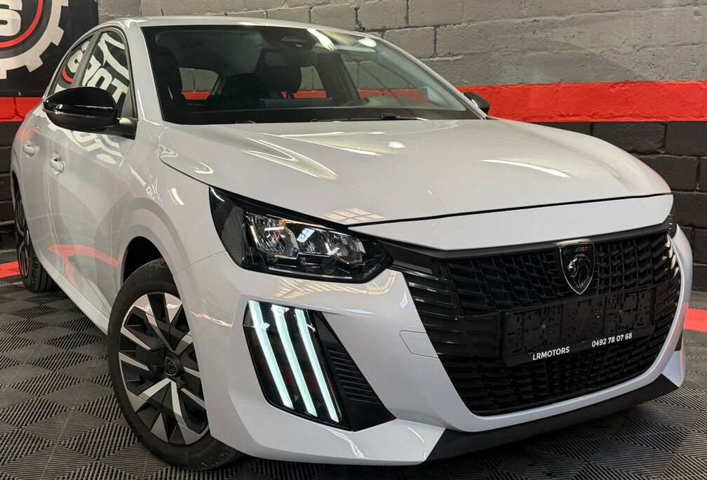 Peugeot 208 1.2 Turbo Style véhicule neuf