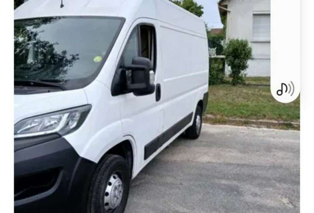 Peugeot 330 L1H1 BlueHDi 130 S&S Access 9 Places