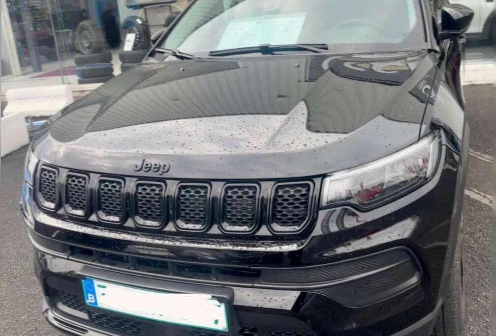 Jeep Compass 1.5 Turbo MHEV Night Eagle DCT (EU6.4)