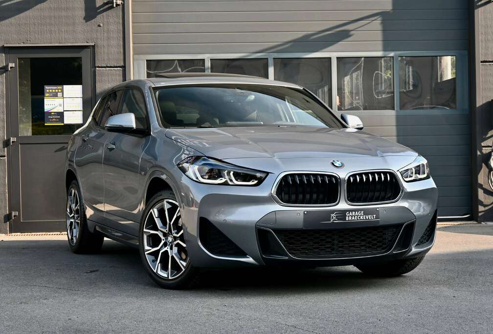BMW M Sport - PANO - LED - Trekhaak - Camera - HeadUp - DAB - Applecarplay