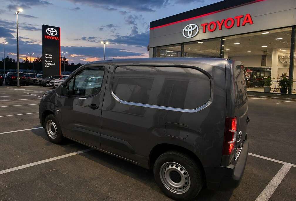 Toyota 1.2 PureTech Active S/S (EU6.3)
