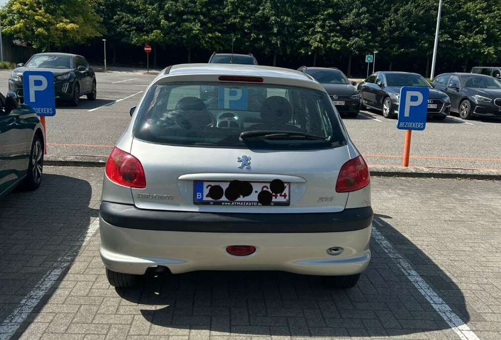 Peugeot 1.4 Trendy 5 Portes/ Deuren