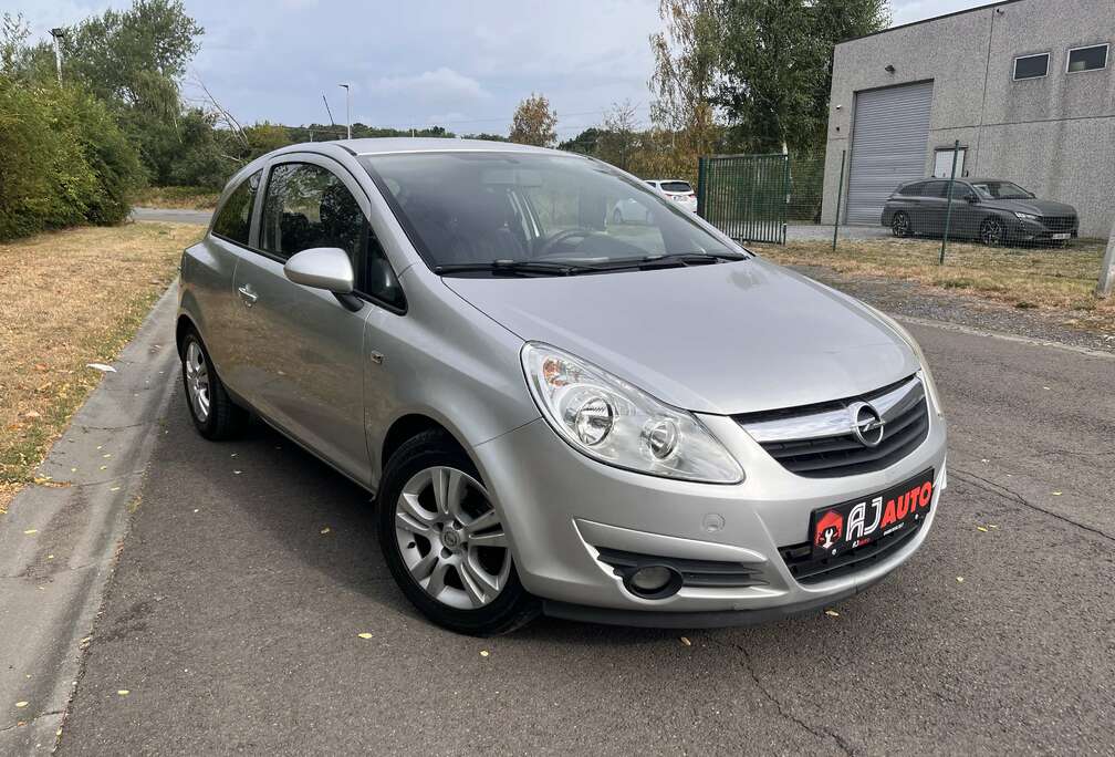 Opel Corsa 1.2i Cosmo