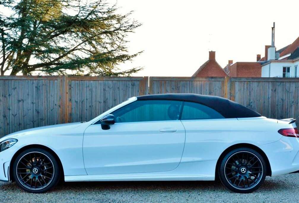 Mercedes-Benz Cabrio AMG 9G-TRONIC**C63 AMG LOOK**CARPLAY**DAB**