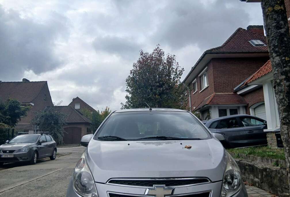 Chevrolet 1.0i