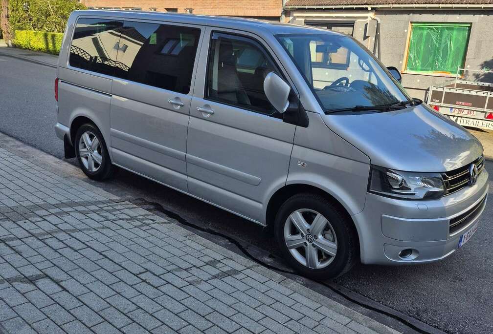 Volkswagen 2.0 CR Bi-TDi Trendline DSG