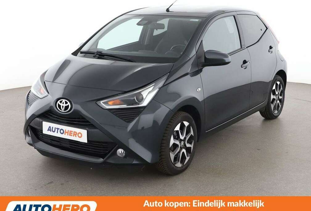 Toyota 1.0 VVT-i X-Play