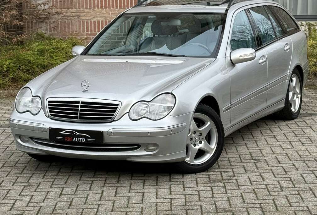 Mercedes-Benz Mercedes C200 Essence Kompressor Automatique