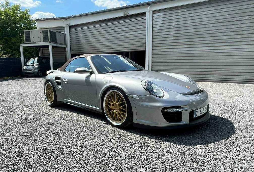 Porsche 911 Turbo 700 cv pièce unique grosse prépa