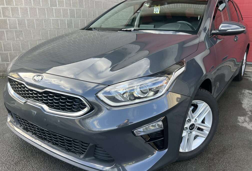Kia 1.6 CRDi Navi Edition ISG + CAMÉRA + NAVI + CLIM