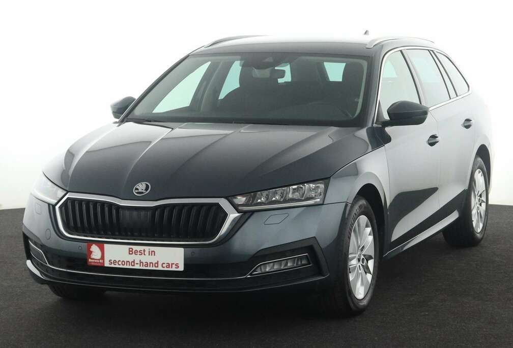 Skoda COMBI AMBITION 2.0TDI + GPS + CARPLAY + PDC + CRUI