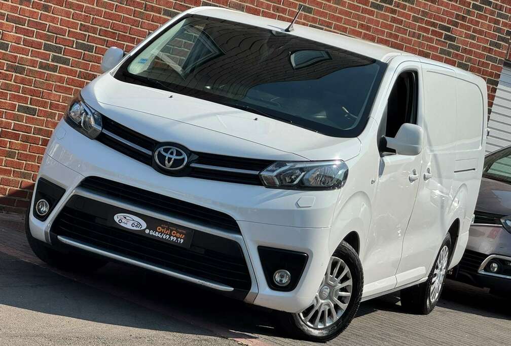 Toyota / LONGUE CHÂSSIS/ TVA DÉDUCTIBLE /