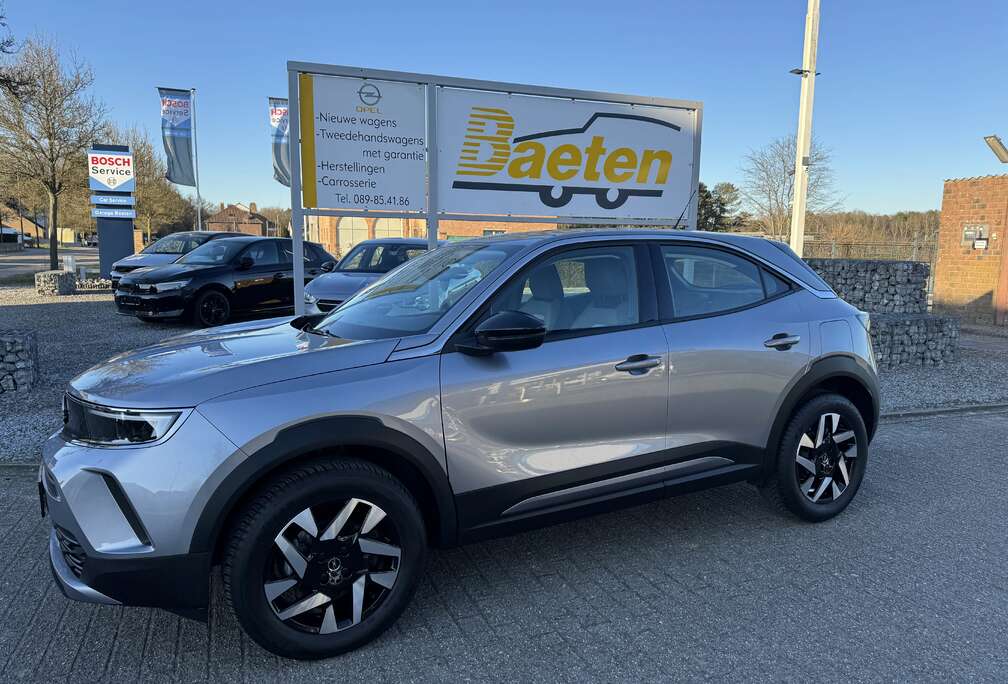 Opel Elegance 1.2 Benzine 136 pk