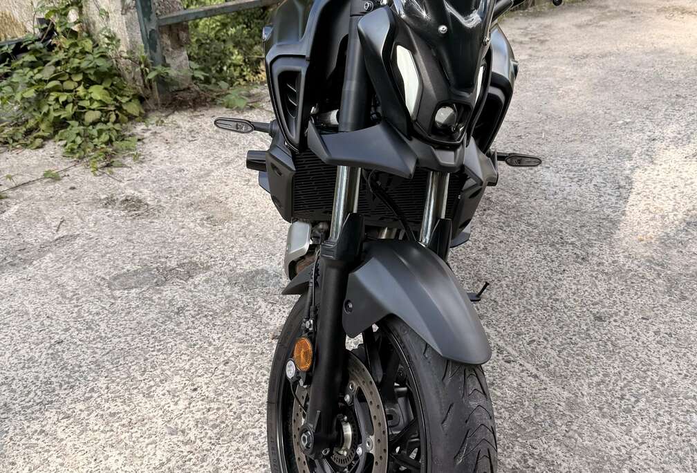 Tech black