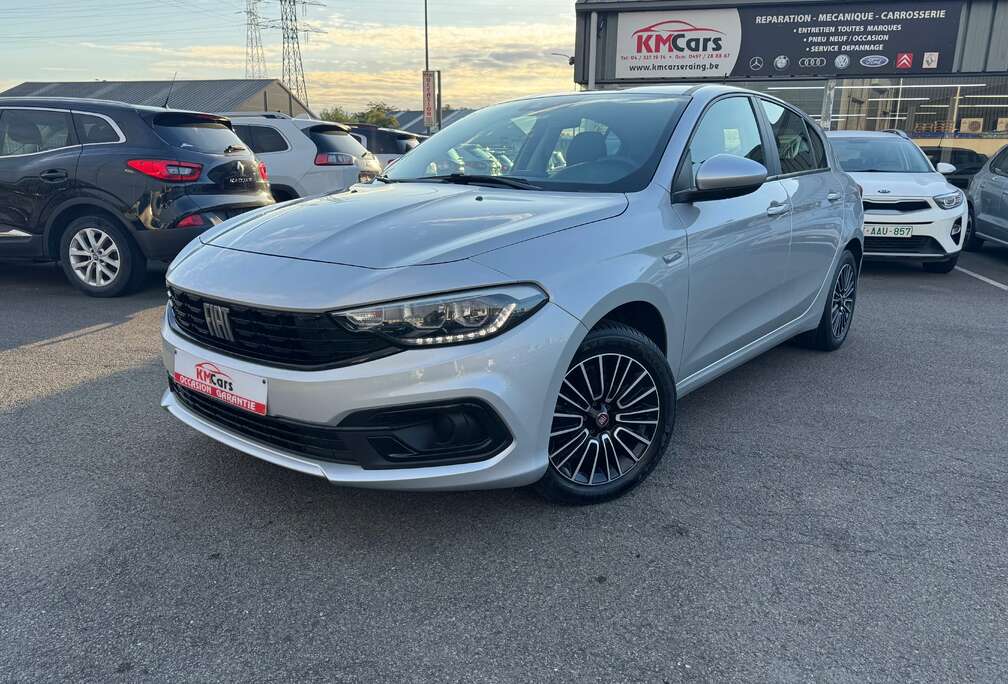 Fiat 1.3 MultiJet // 1\'ier PROPRIETAIRE // CAR-PLAY // CLIMATISATION //