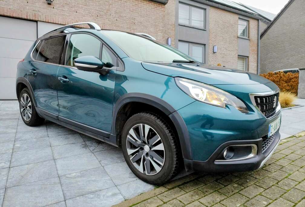 Peugeot 2008 1.2i  GARANTIE mars 2029