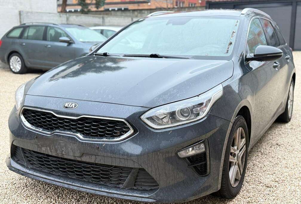 Kia Ceed 1.6 CRDi  CUIR  NAVI  CAM  TV