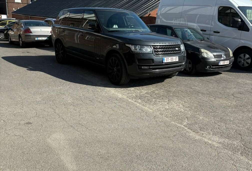 Land Rover SDV6 Hybrid Autobiography