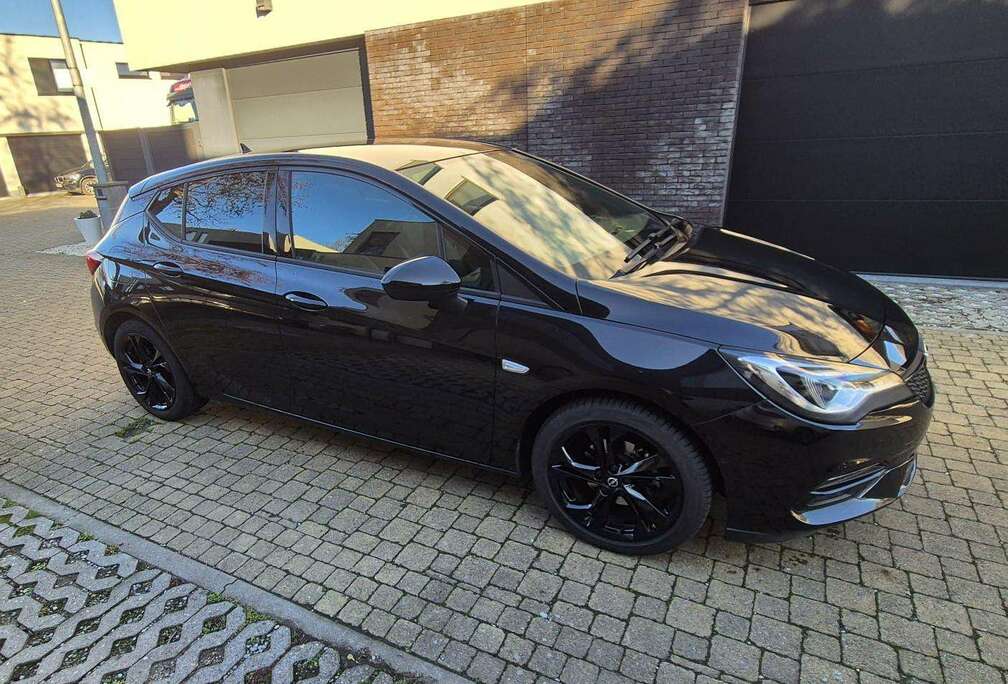 Opel Ultimate 1.2T 110pk